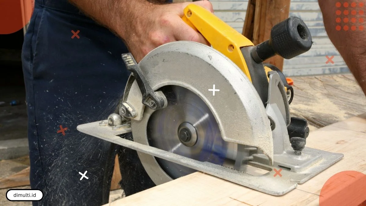 12 Types of Saws